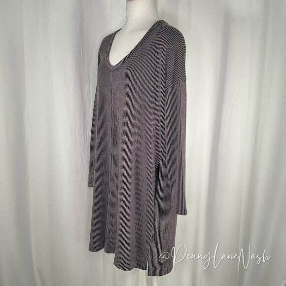 Lush Ribbed Knit Tunic Sweater Dress Size M Gray - Picture 3 of 10